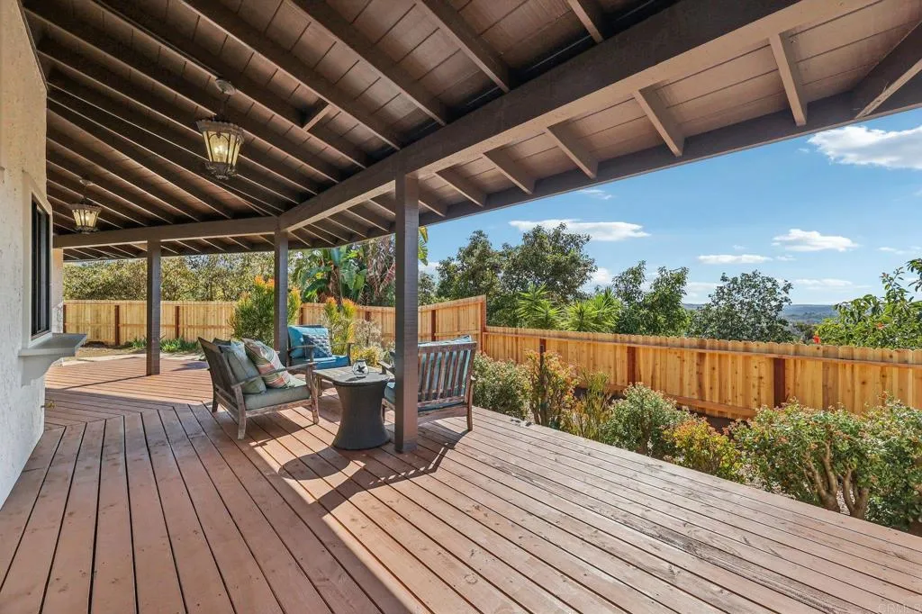 https://cdn.realtyfeed.com/cdn/127/306649506/5723dbf63a001c8aaad7239e0d9aec09.webp