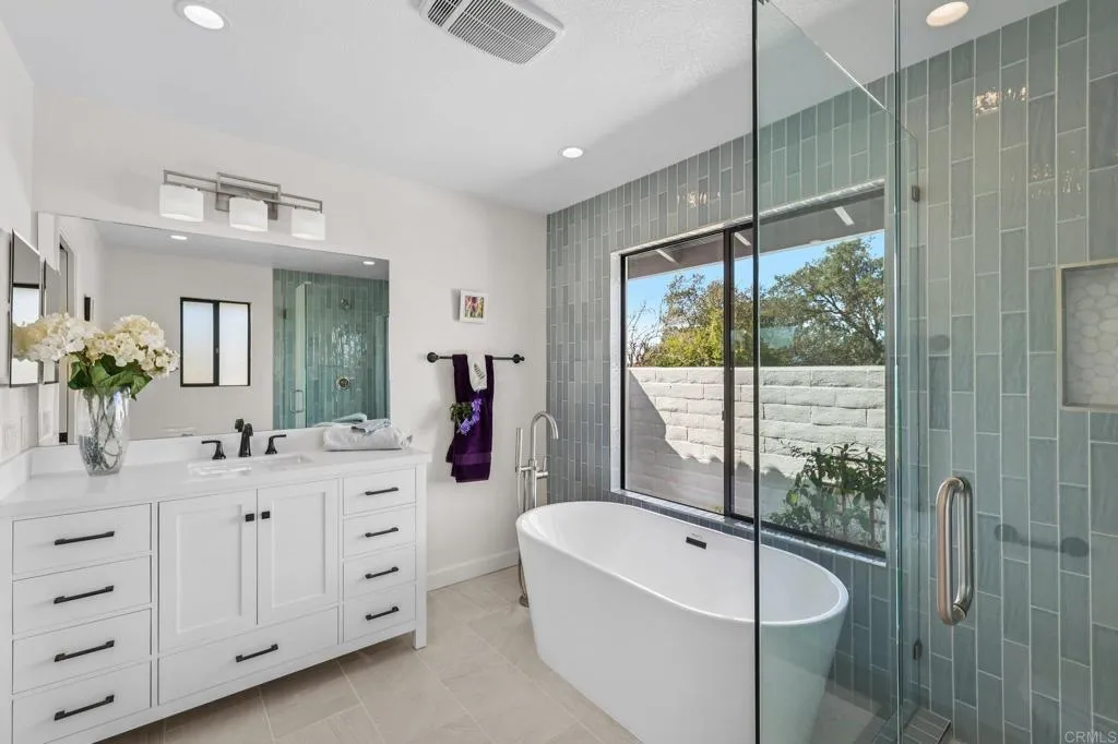 https://cdn.realtyfeed.com/cdn/127/306649506/f75cfb9f6f46cfd6063346a523dfc747.webp