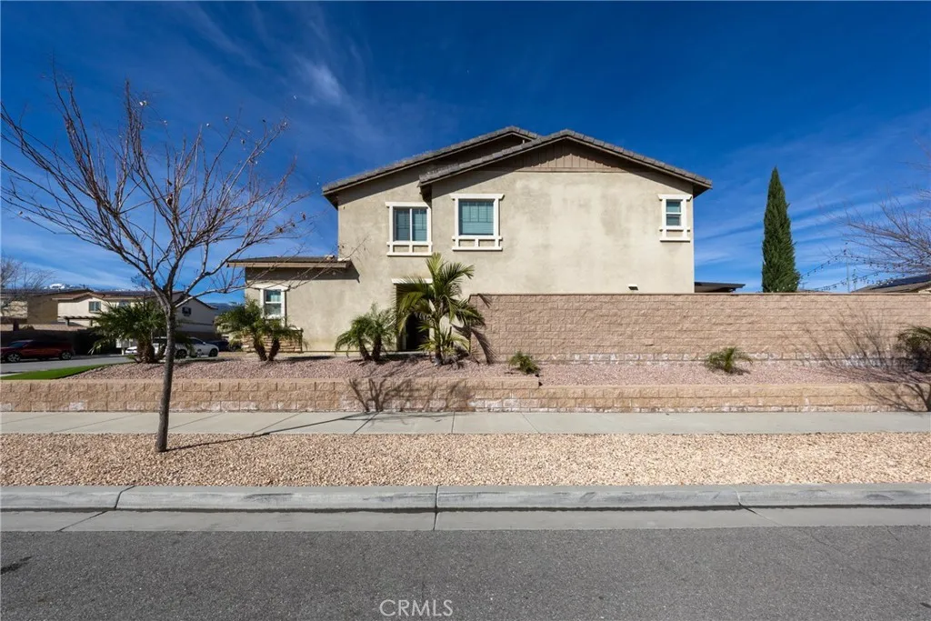 6949 Dewpoint Way, Fontana, CA 92336 - Photo 5 of 30, Fontana, CA