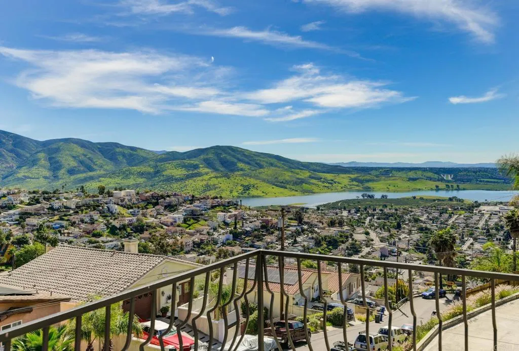 https://cdn.realtyfeed.com/cdn/127/306649541/b6aa05369c4b877a37ad92619de25d19.webp