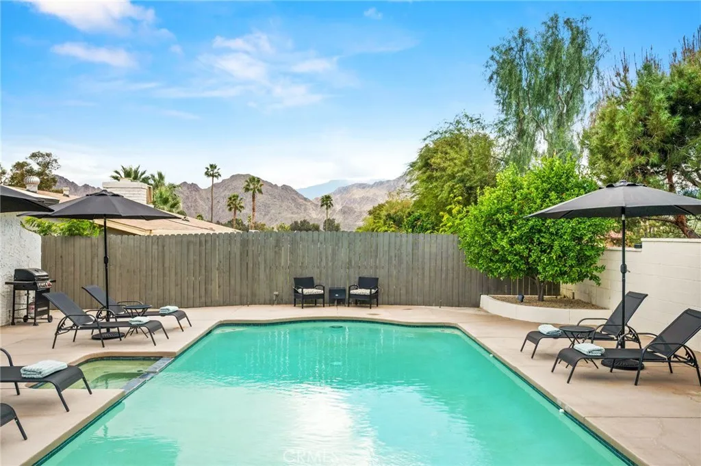 Palm Desert, CA 92211