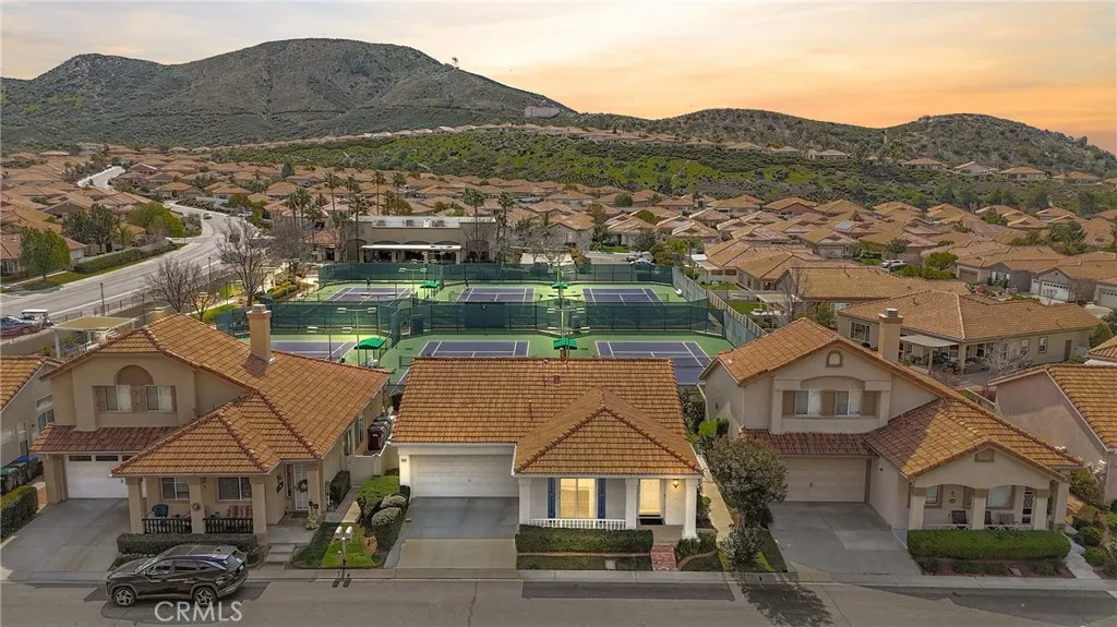 listing main picture