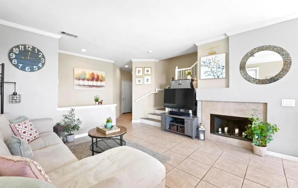 https://cdn.realtyfeed.com/cdn/127/306649558/986a62289d5fef9a071a08fd9948f3f3.webp