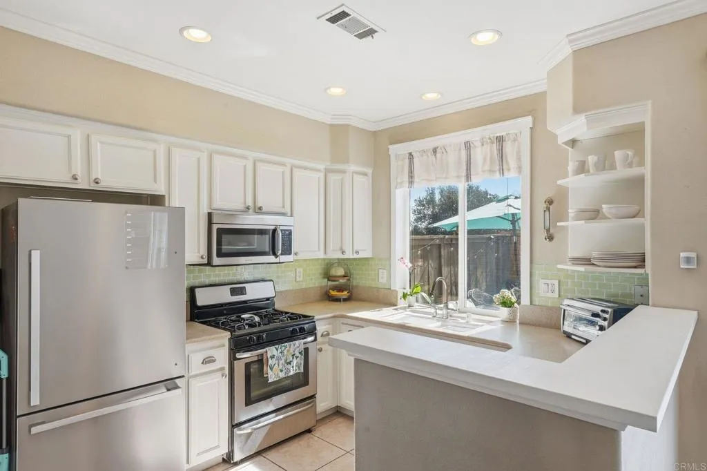 https://cdn.realtyfeed.com/cdn/127/306649558/de1ba57810ffc1e3b47a64f1a0f9f6aa.webp