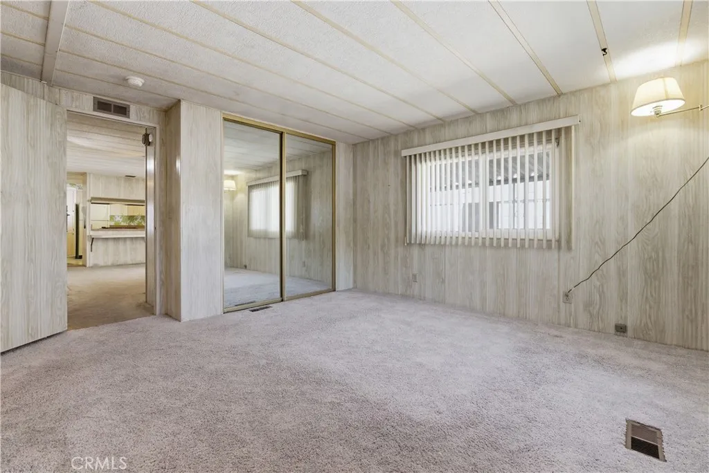 https://cdn.realtyfeed.com/cdn/127/306649562/03b2bc0c1746057e9ad97da3589aa597.webp
