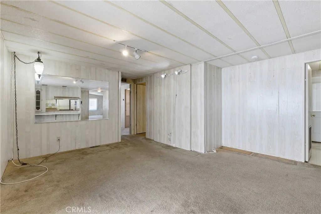 https://cdn.realtyfeed.com/cdn/127/306649562/0f7bb6b76d23ab6dfa71112618c85742.webp