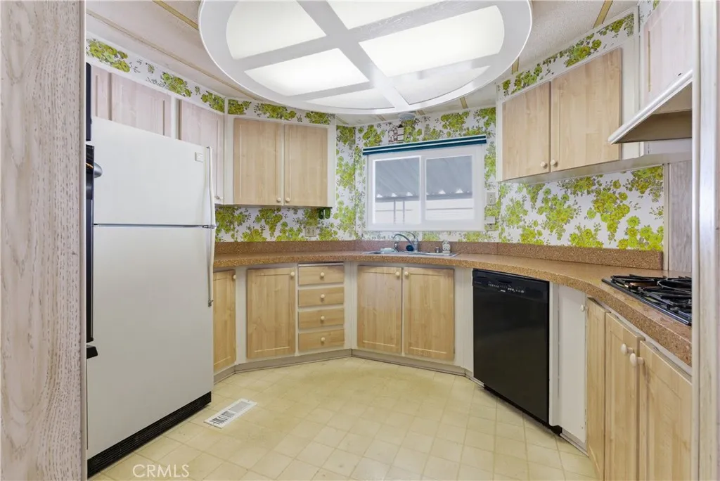 https://cdn.realtyfeed.com/cdn/127/306649562/7b5afcd451fb812c282890d464558750.webp