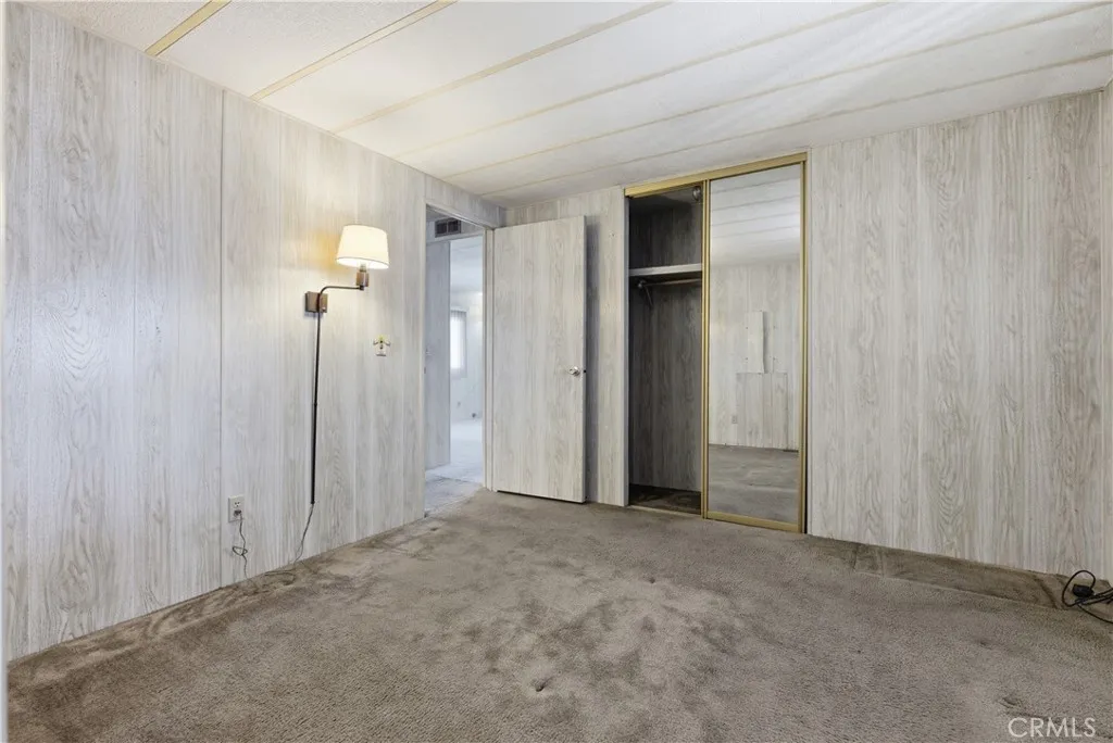 https://cdn.realtyfeed.com/cdn/127/306649562/8964065ee28bd316aca614e1b17b50fa.webp