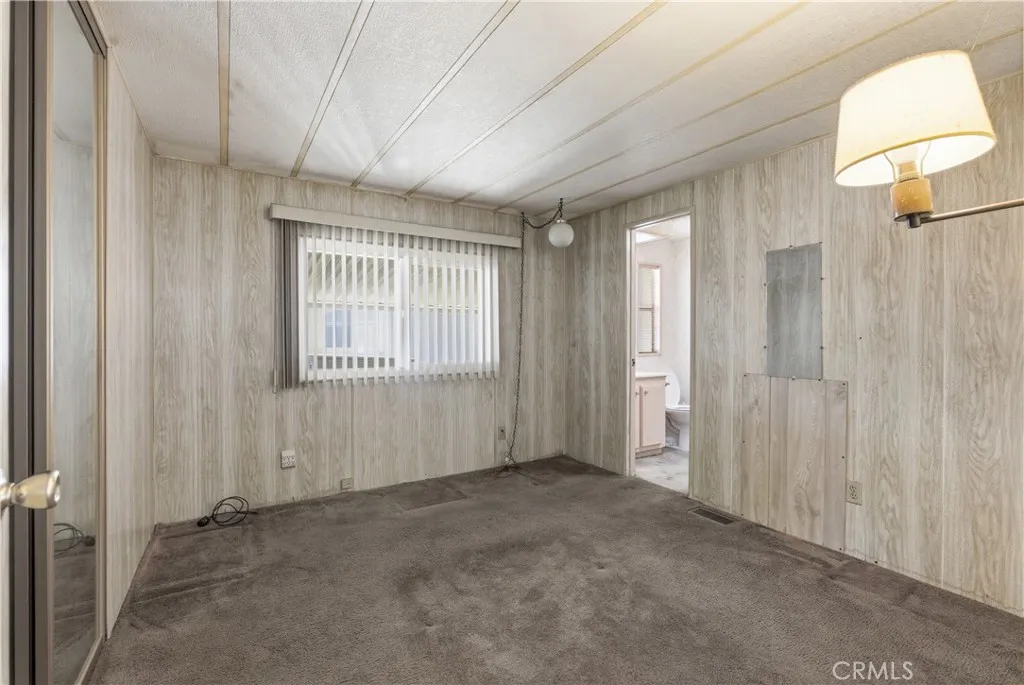 https://cdn.realtyfeed.com/cdn/127/306649562/b044669aca21ab5959b2d1f12bd99a2b.webp