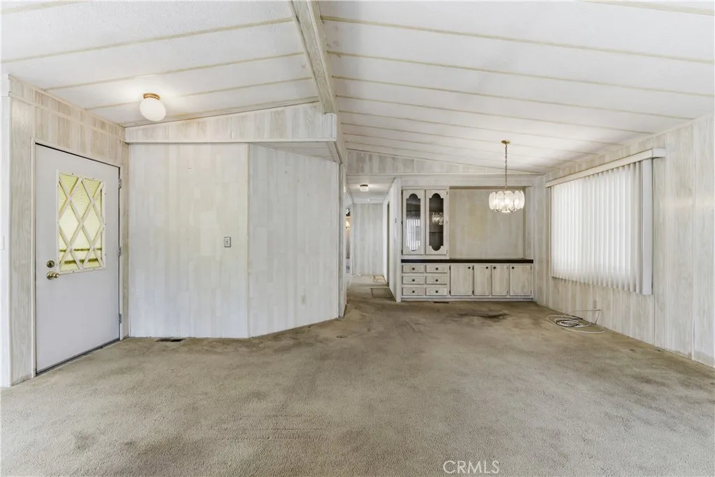 https://cdn.realtyfeed.com/cdn/127/306649562/b90621658585fb56ea0b9be5a930e318.webp