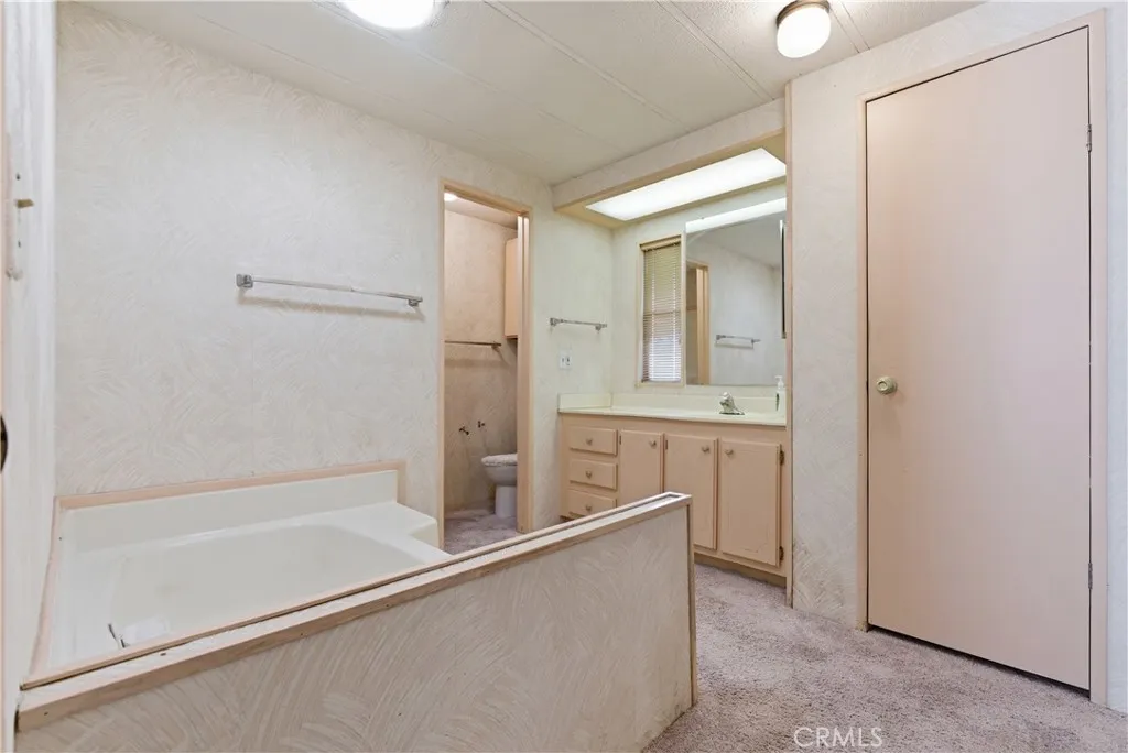 https://cdn.realtyfeed.com/cdn/127/306649562/d51753f00320dcf3158b848388f274e5.webp