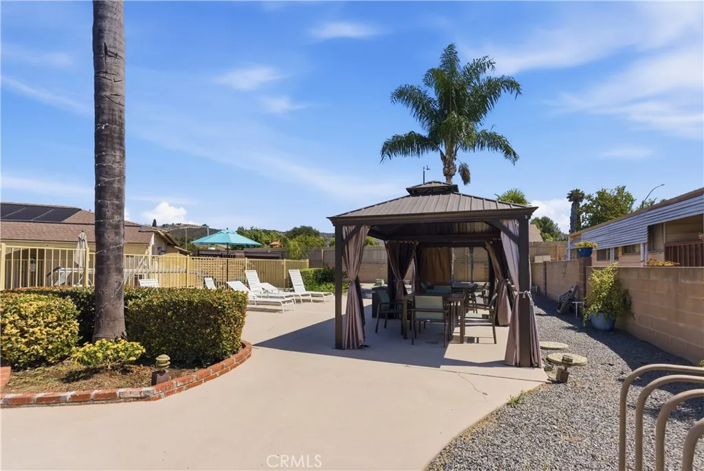 https://cdn.realtyfeed.com/cdn/127/306649562/dcdb65801d26f99eb7c2c03cde662df7.webp