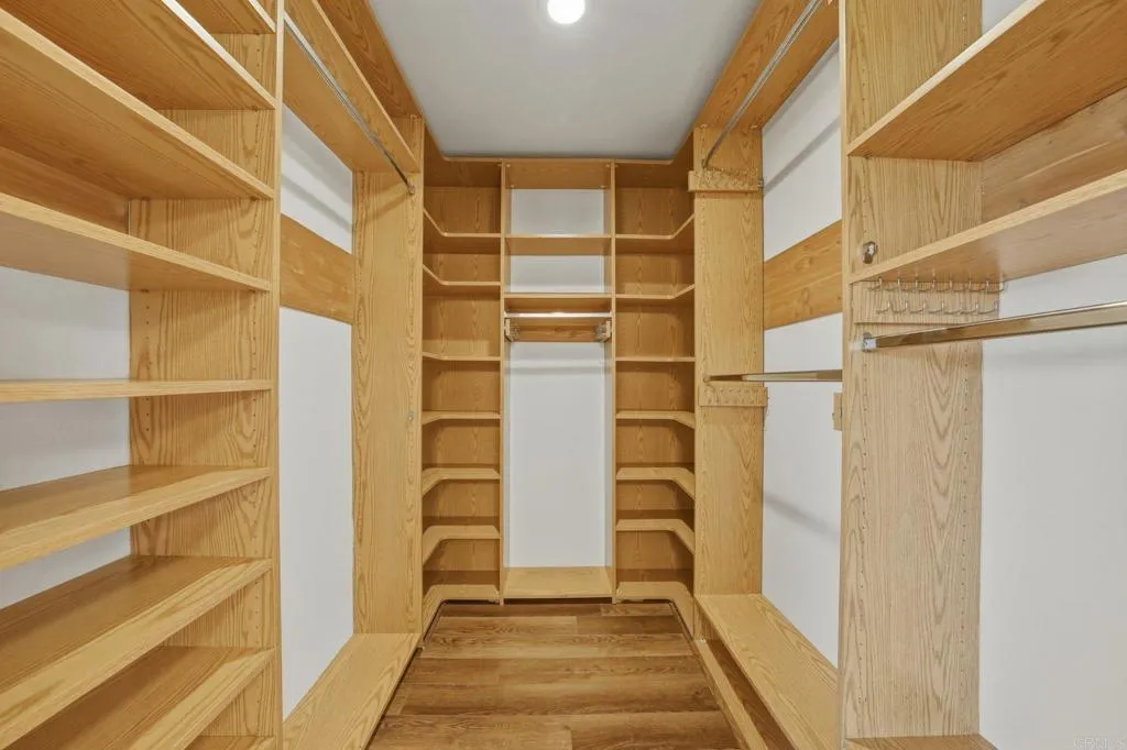 https://cdn.realtyfeed.com/cdn/127/306649584/46125473ec641a5a606c9c238bf8a588.webp