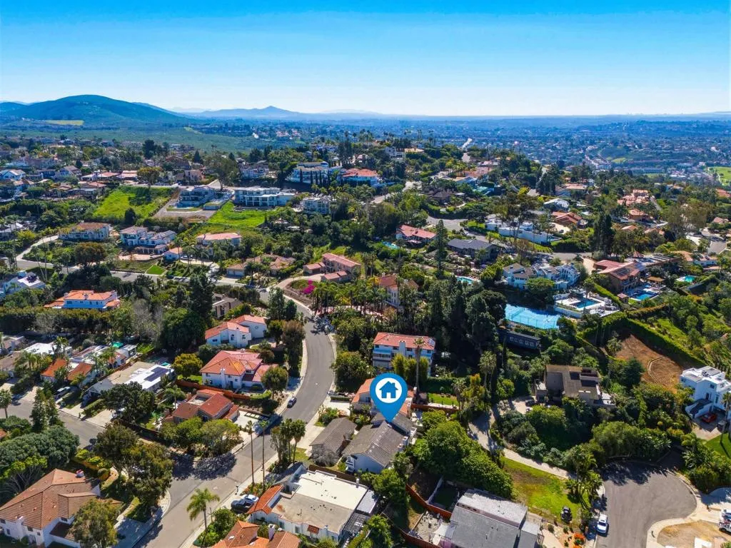https://cdn.realtyfeed.com/cdn/127/306649597/5cea6c65b85401c9b5d45fe5121395df.webp