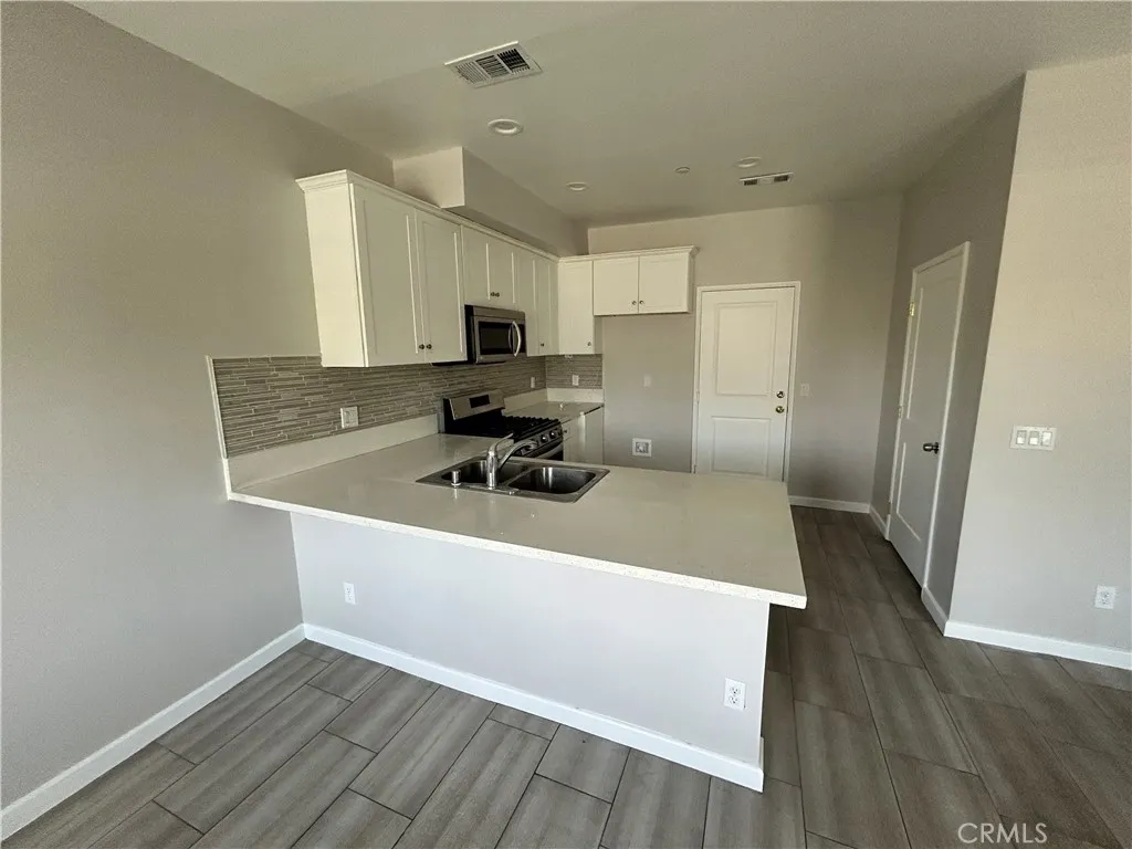 13665 Arrow Unit 9, Fontana, CA 92335 - Photo 4 of 43, Fontana, CA