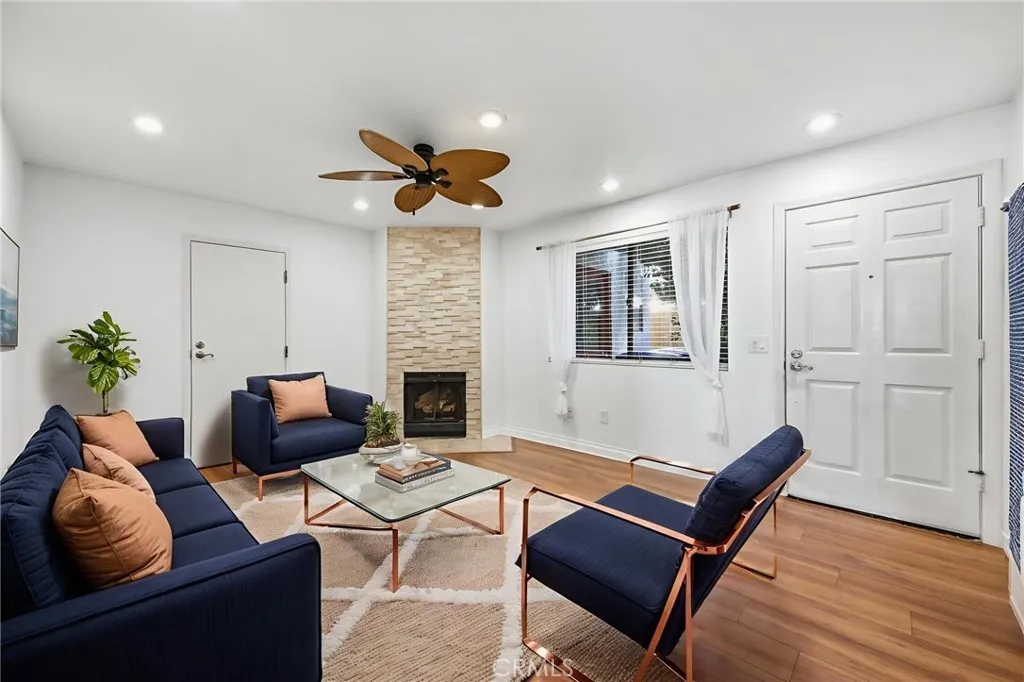 https://cdn.realtyfeed.com/cdn/127/306649699/822b4f195ad937e61257632dabb29759.webp