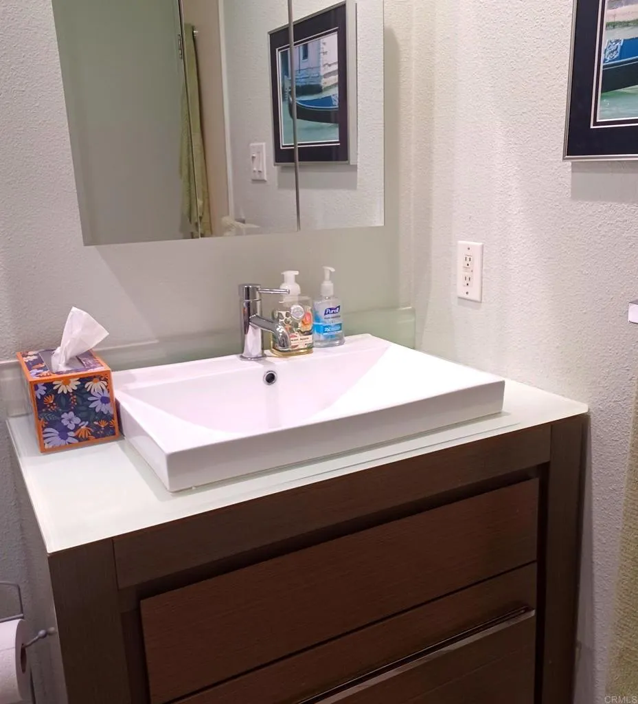 https://cdn.realtyfeed.com/cdn/127/306649701/693d526f1d7365b651d9608c6f3fc62e.webp