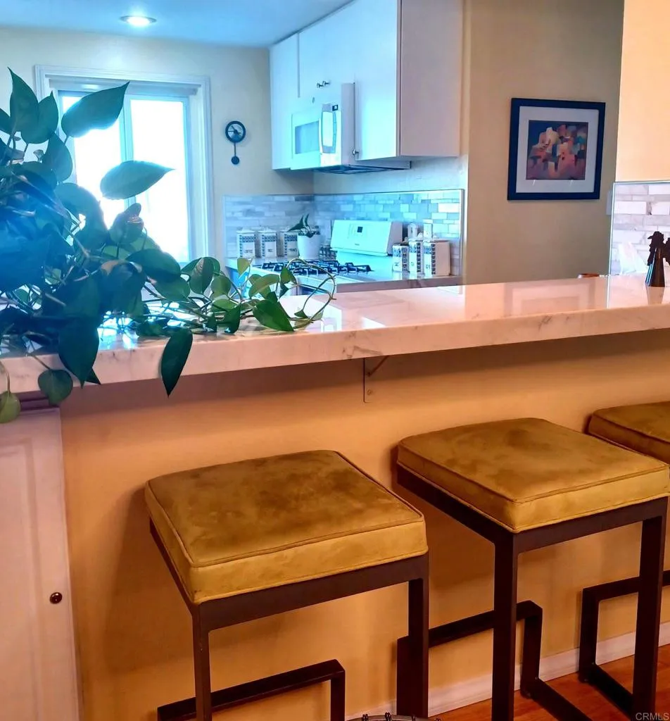 https://cdn.realtyfeed.com/cdn/127/306649701/d4c2a2dc4170143d41450abfce8244e2.webp