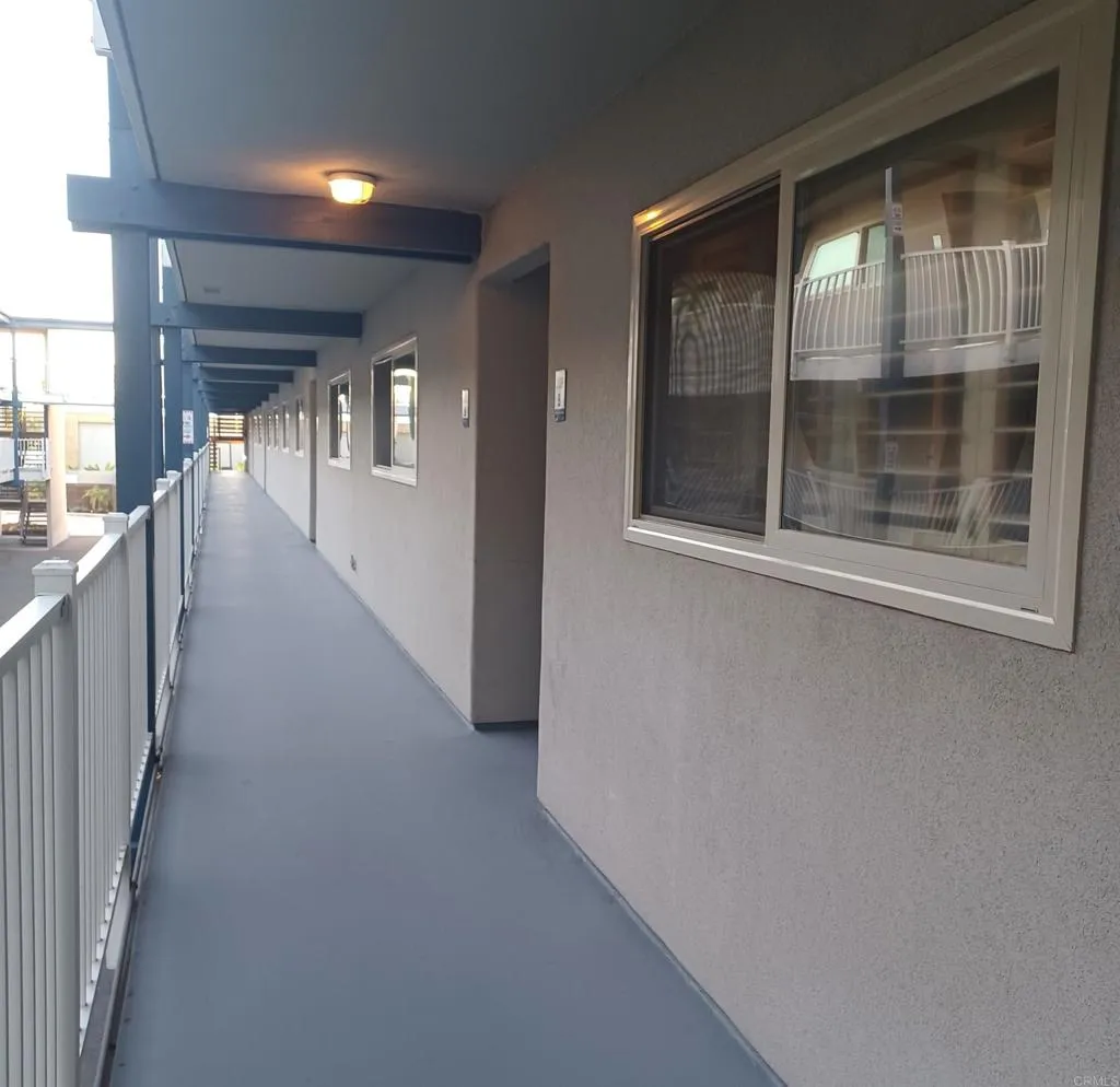 https://cdn.realtyfeed.com/cdn/127/306649701/d9f64c18a9f2cd31068aa6b247e2b07b.webp