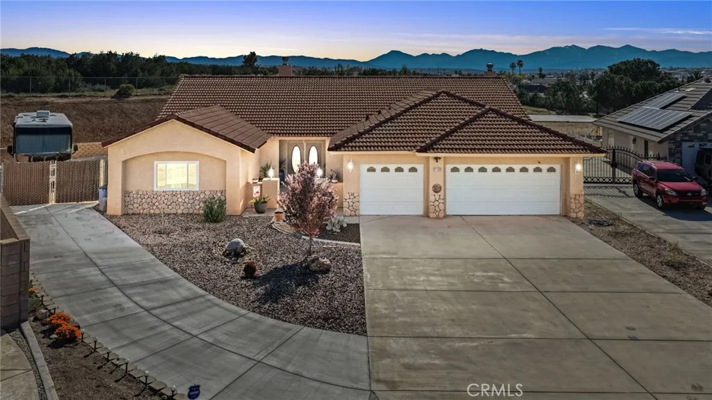 Hesperia, CA 92345