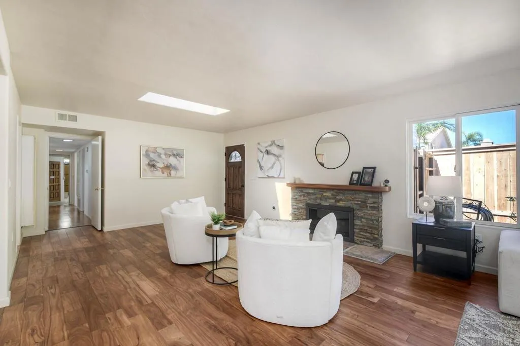 Photo #9: NDP2601708 Listing: Photo #9