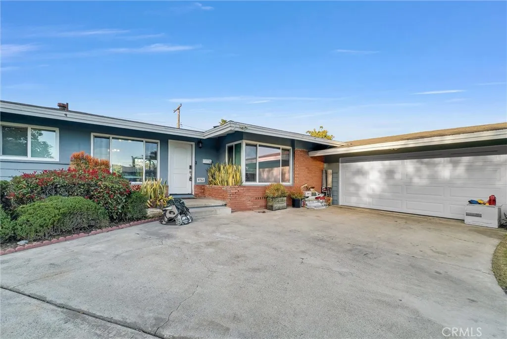 9761 Royal Palm, Garden Grove, CA 92841 - Photo 2 of 17, Garden Grove, CA