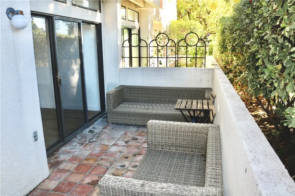 747 E California Boulevard Unit 3, Pasadena, CA 91106 - Photo 3 of 25, Pasadena, CA