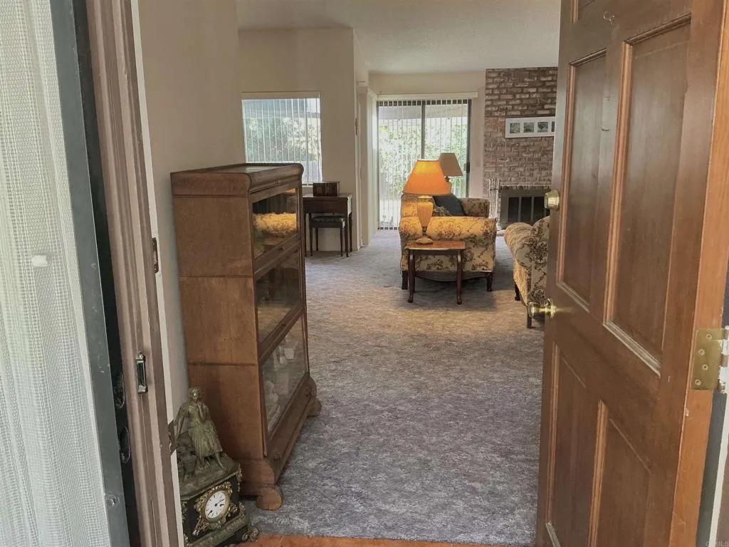 https://cdn.realtyfeed.com/cdn/127/306649799/fa827941883ed1c1a4922b6182185084.webp