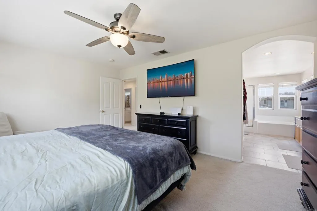 https://cdn.realtyfeed.com/cdn/127/306649816/0f86c8a9c0ed00a065b2b8a7b086fd35.webp