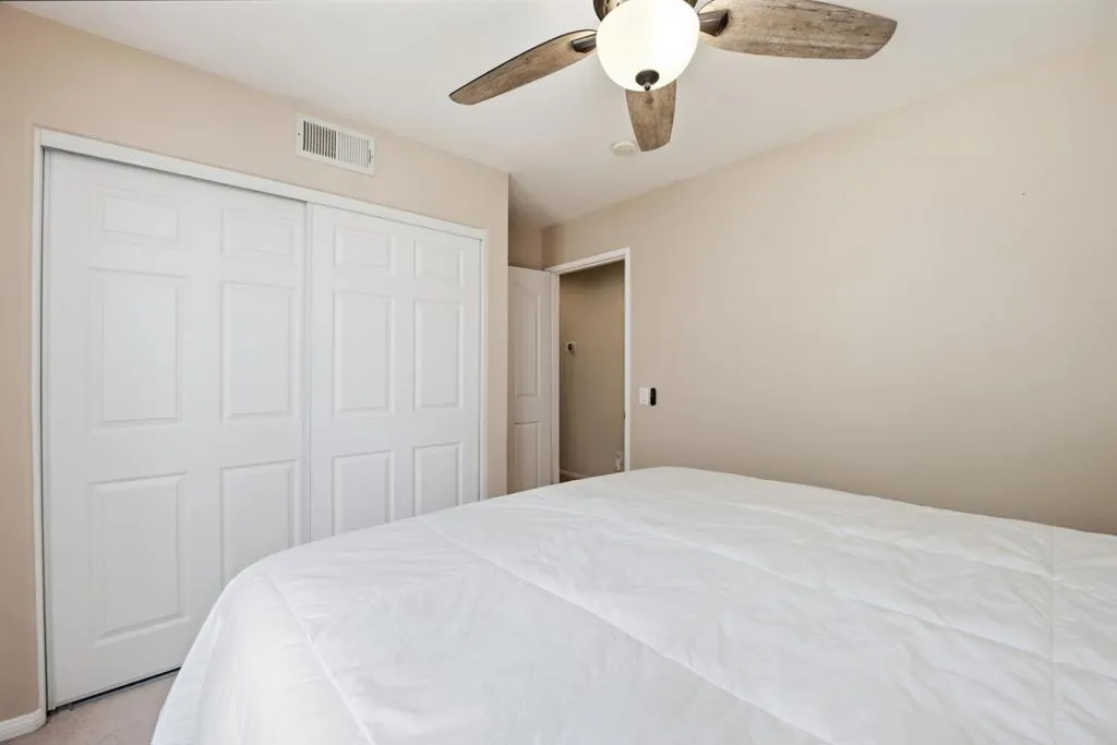 https://cdn.realtyfeed.com/cdn/127/306649816/523ec5c88ea4f9965938bc0d2c10dce7.webp