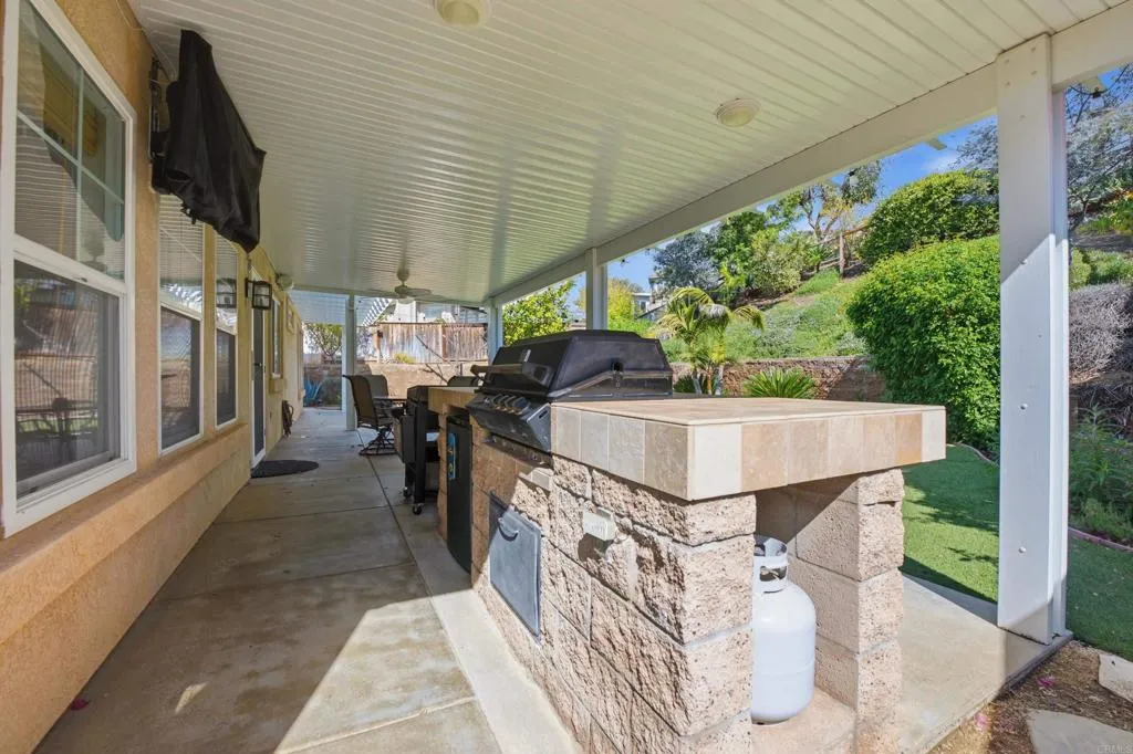 https://cdn.realtyfeed.com/cdn/127/306649816/730bc7fd1844d31edf64976d1db66868.webp