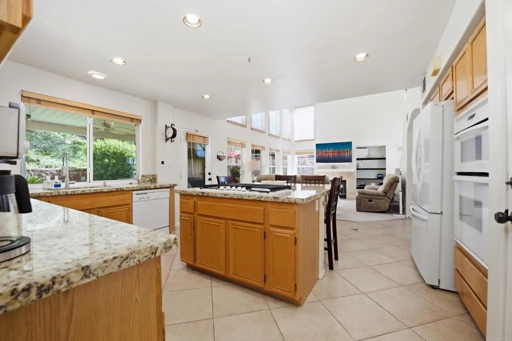 https://cdn.realtyfeed.com/cdn/127/306649816/84e6b134df0af3f54504a3cebd1fb695.webp