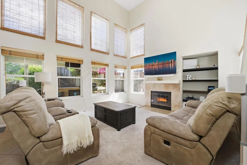 https://cdn.realtyfeed.com/cdn/127/306649816/c989f6e6815aad43bb798c42e56f4da4.webp