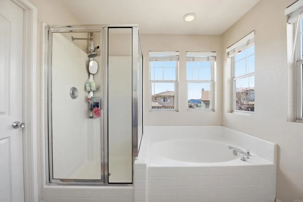 https://cdn.realtyfeed.com/cdn/127/306649816/d1d3fbba92d38e5bb4ae6f6a3876ad91.webp