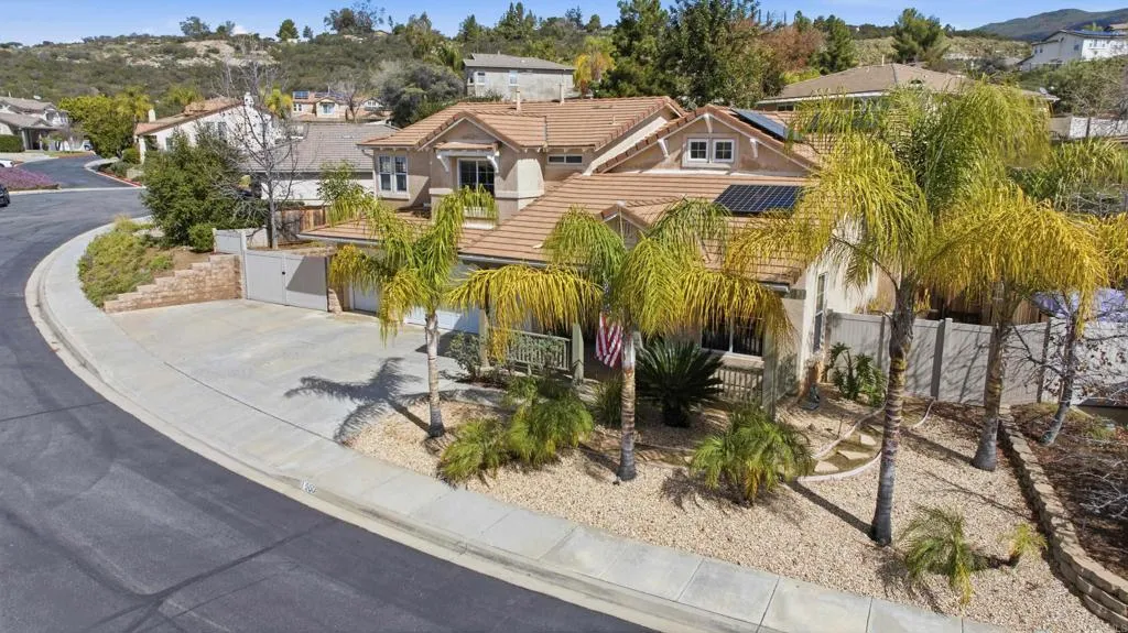 https://cdn.realtyfeed.com/cdn/127/306649816/d33fc22fec1912d7ebac3abc95181cd8.webp