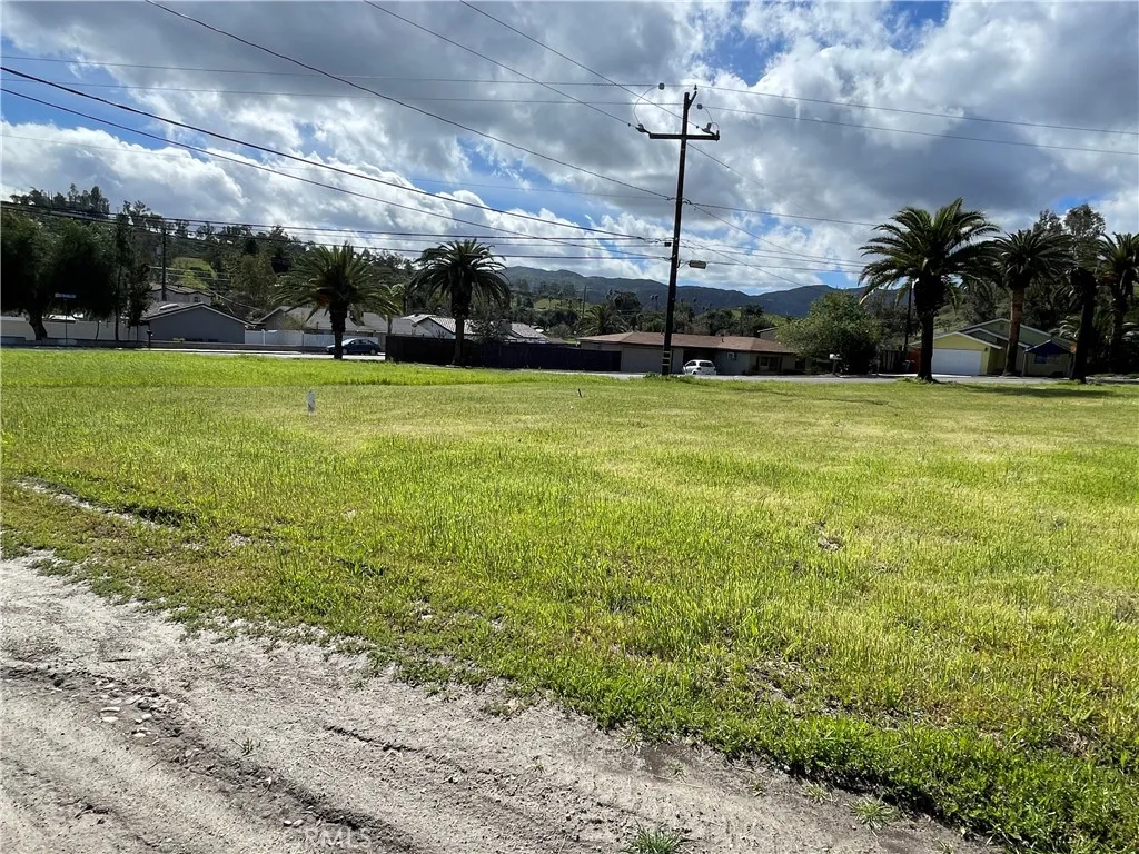 Lake Elsinore, CA 92530