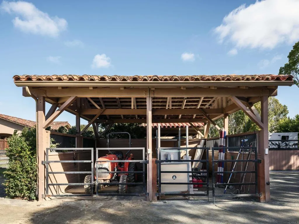 15731 Via De Santa Fe, Rancho Santa Fe, CA, 92067