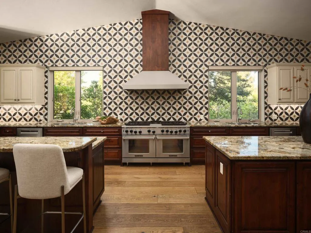 15731 Via De Santa Fe, Rancho Santa Fe, CA, 92067