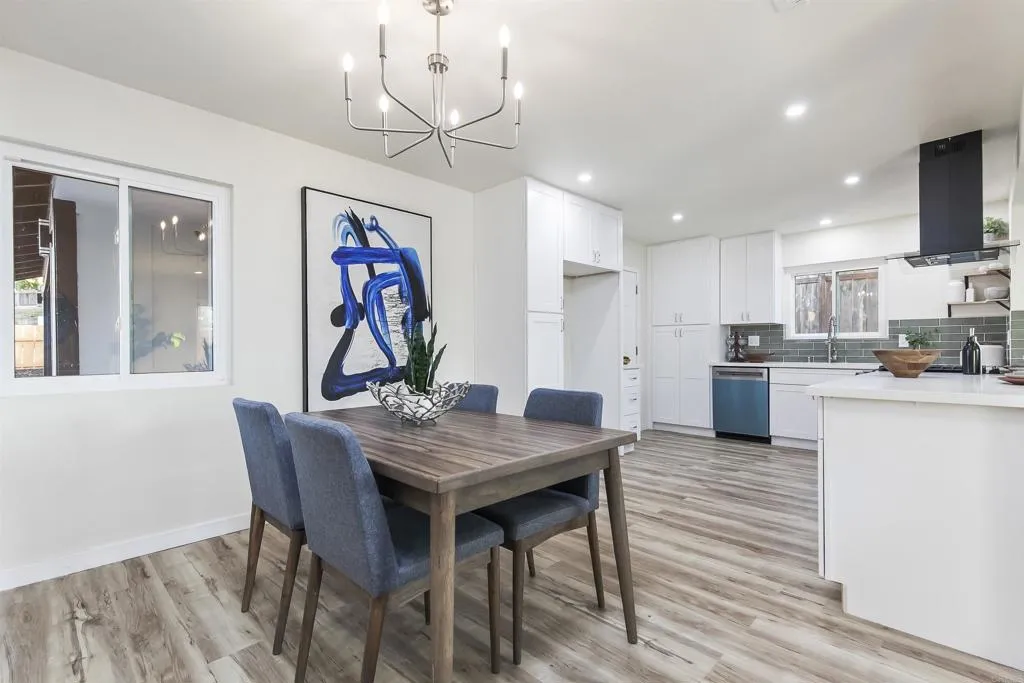 https://cdn.realtyfeed.com/cdn/127/306649873/115ea86159f2054a2801477f6e8984b7.webp