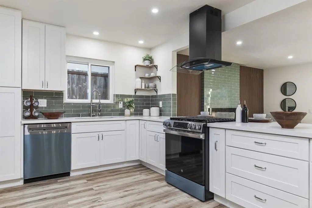 https://cdn.realtyfeed.com/cdn/127/306649873/5baea0c36896cee089ce859848f23a4a.webp