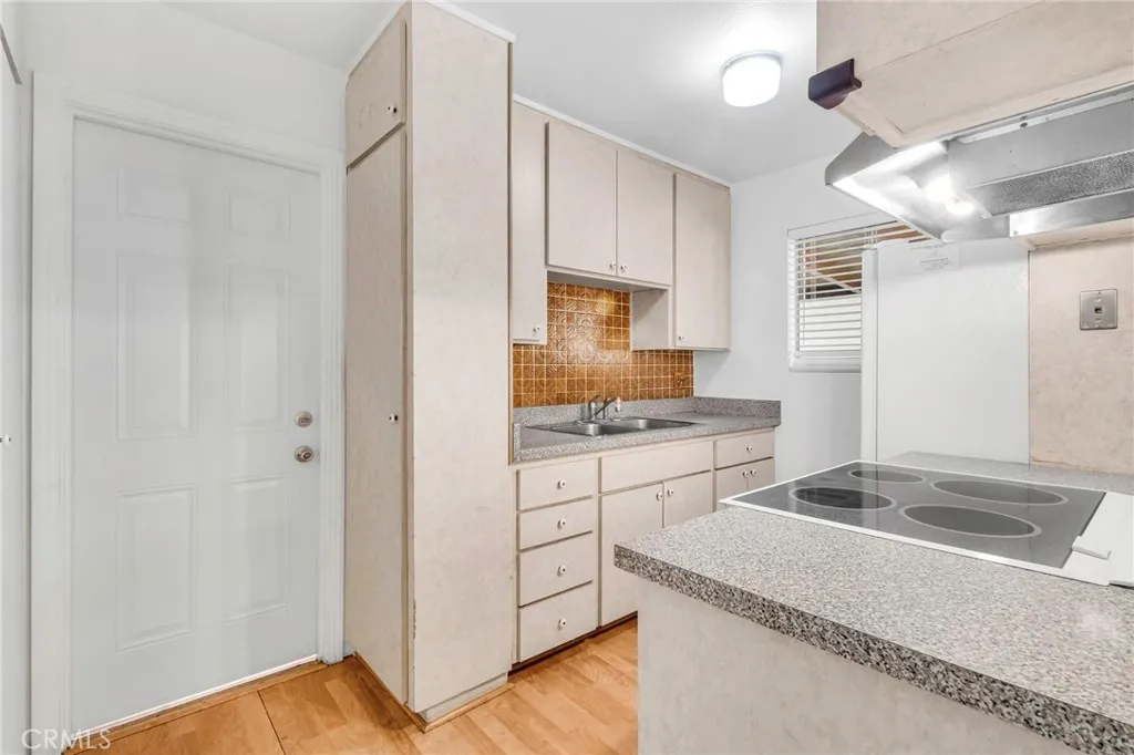 https://cdn.realtyfeed.com/cdn/127/306649876/48e5831b8b3b15f3dcd383890c46204a.webp