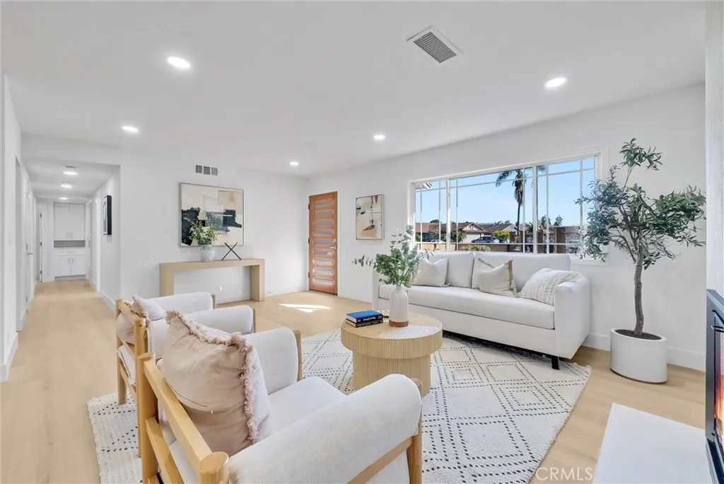 Westminster, CA 92683