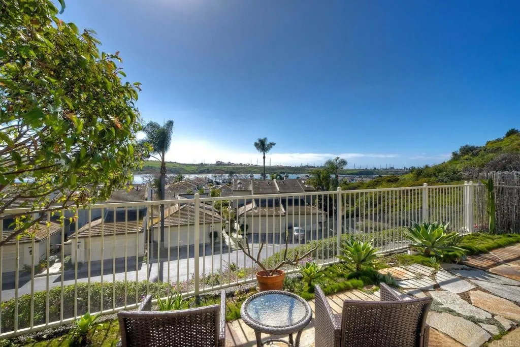 256 Juniper Ave UNIT&nbsp;B6, Carlsbad, CA, 92008