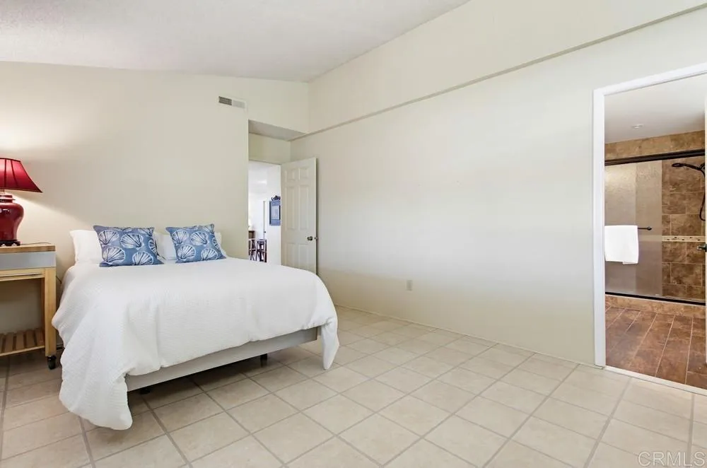 https://cdn.realtyfeed.com/cdn/127/306649968/06b60d8d4d76cb8d82a99757e39f60e6.webp