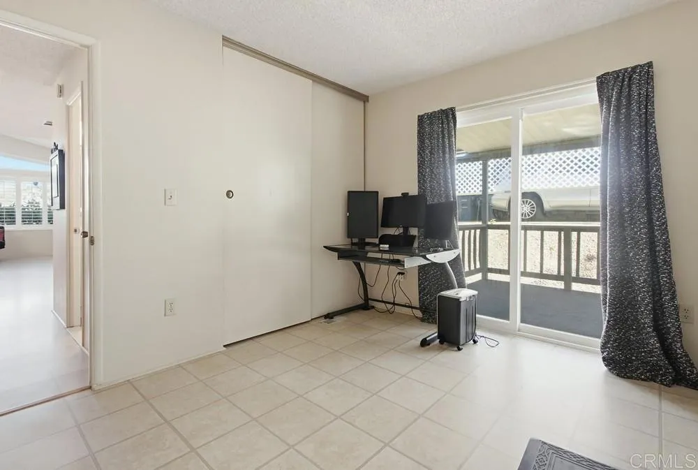 https://cdn.realtyfeed.com/cdn/127/306649968/195b4f3c0a00e34a45233a77aea4d438.webp