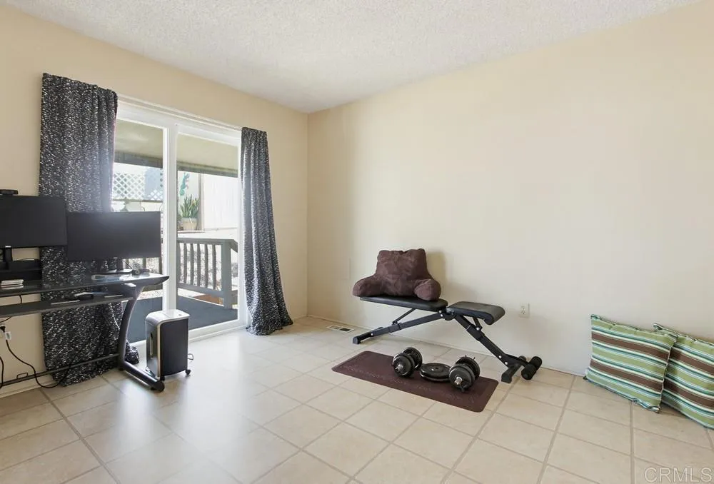 https://cdn.realtyfeed.com/cdn/127/306649968/c75fa7cd99797f513c2382cd33d00783.webp