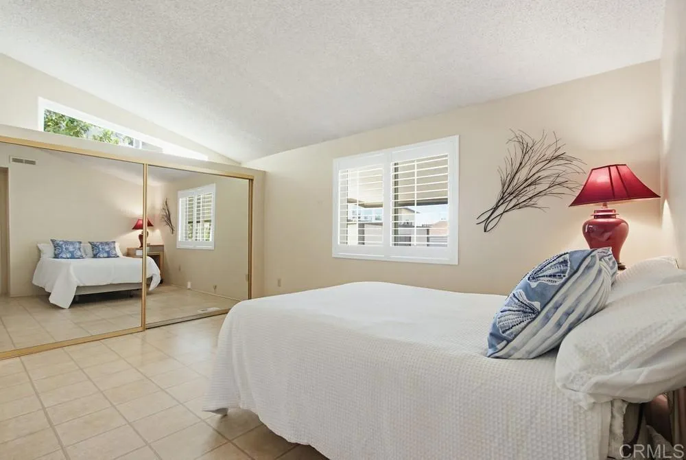 https://cdn.realtyfeed.com/cdn/127/306649968/d96b91f02900489cb2aeb3433980d5ef.webp