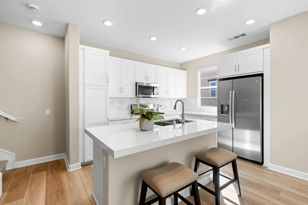 Photo #9: NDP2601728 Listing: Photo #9