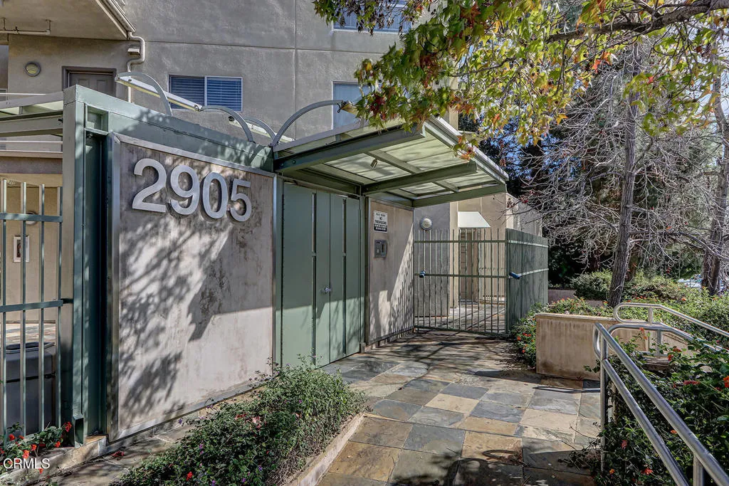 2905 Montrose Avenue Unit 610, La Crescenta, CA 91214 - Photo 3 of 48, La Crescenta, CA