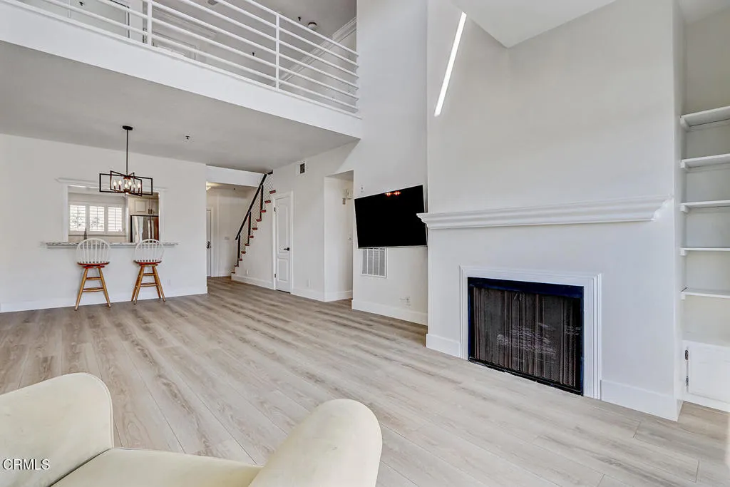 2905 Montrose Avenue Unit 610, La Crescenta, CA 91214 - Photo 5 of 48, La Crescenta, CA